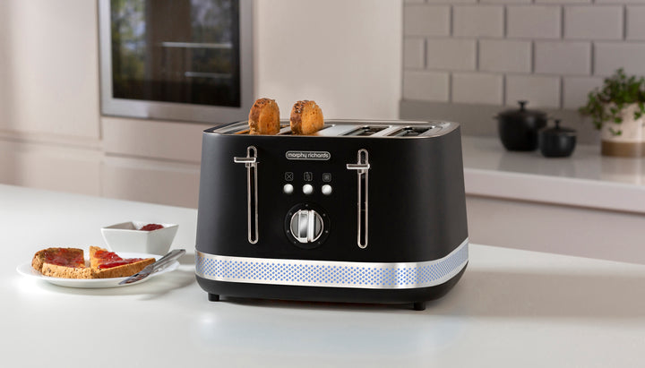 Illumination 4-Slice Toaster Black