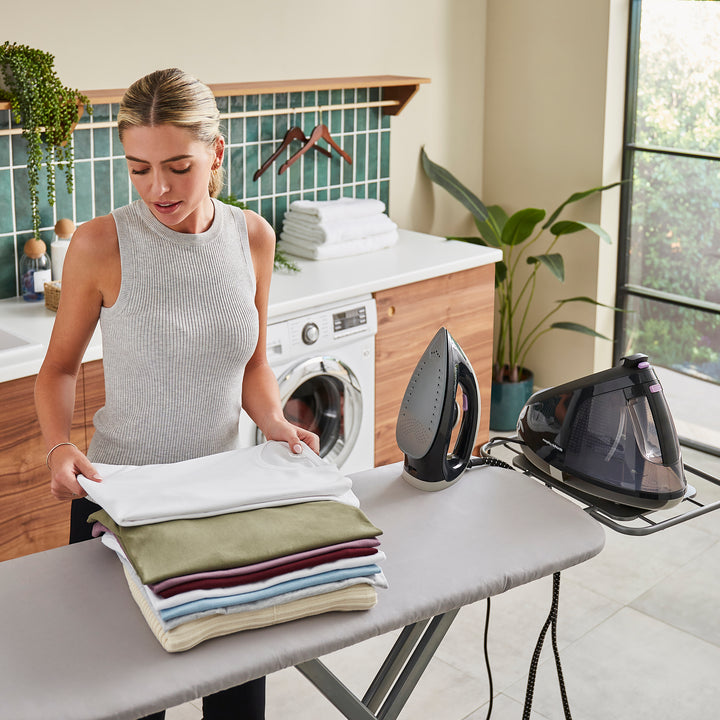 Easy Steam 2400w Steam Generator Iron